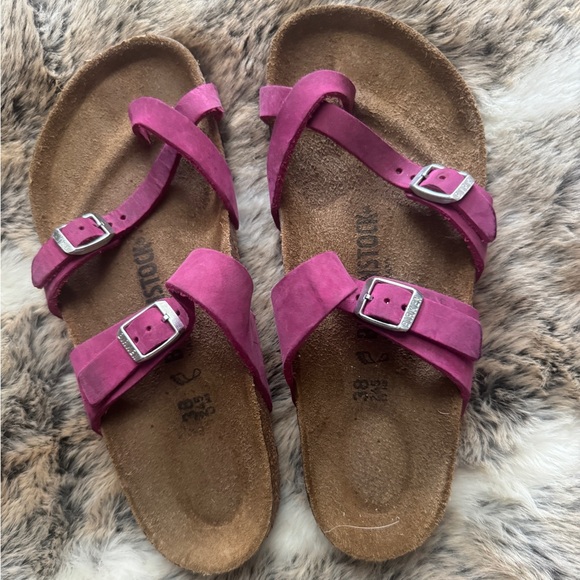 Birkenstock Women's Fuchsia Sandals Size 38 - Picture 1 of 4